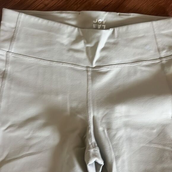 BRAND NEW - Never Worn NWOT - Workout Compression Leggings - Size Medium - Picture 4 of 7